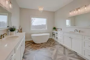 21 Cherrywood Cir, North Oaks, MN 55127 - Photo 23