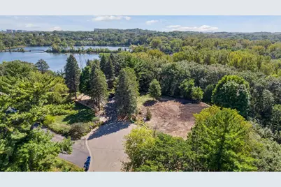 5038 Dominick Spur, Hopkins, MN 55343 - Photo 3