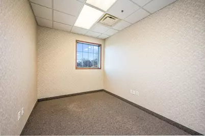 757 S State Street #Suite 8, Fairmont, MN 56031 - Photo 7