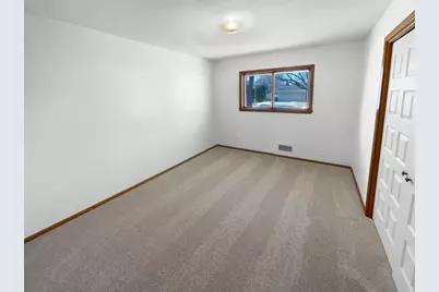 69 Langer Circle, West Saint Paul, MN 55118 - Photo 5