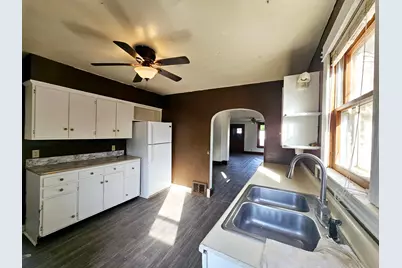 232 Fremont Street S, Lake Benton, MN 56149 - Photo 9