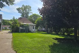 232 Fremont St S, Lake Benton, MN 56149 - Photo 15