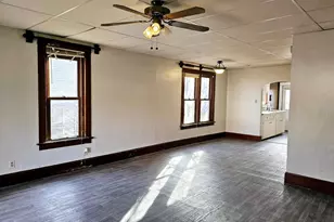 232 Fremont St S, Lake Benton, MN 56149 - Photo 5