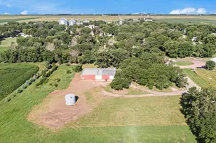 402 E 1st St, Hardwick, MN 56134 - Photo 31