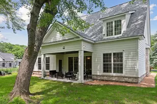 1032 Gardner St E, Wayzata, MN 55391 - Photo 31