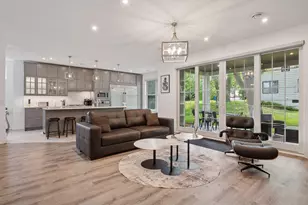 1032 Gardner St E, Wayzata, MN 55391 - Photo 3