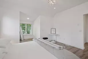 1032 Gardner St E, Wayzata, MN 55391 - Photo 23