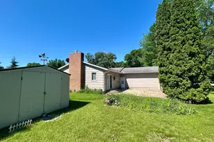 1006 10th St SW, Wadena, MN 56482 - Photo 5