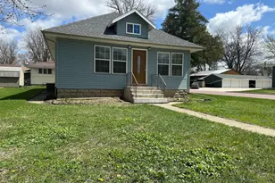 709 4th Ave, Windom, MN 56101 - Photo 5