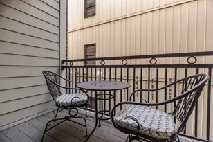 270 4th St E, Saint Paul, MN 55101 - Photo 17