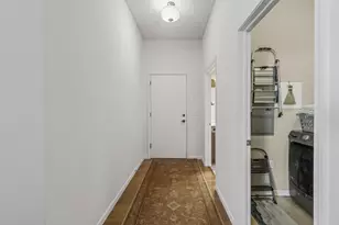 270 4th St E, Saint Paul, MN 55101 - Photo 19