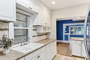 4024 Emerson Ave N, Minneapolis, MN 55412 - Photo 11