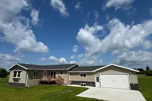 41165 427th St, Perham, MN 56573 - Photo 1