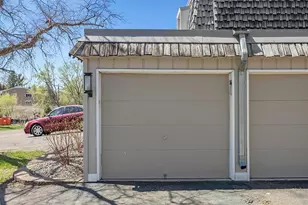 6140 Golden Valley Rd, Golden Valley, MN 55422 - Photo 27