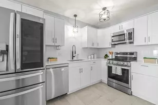 6140 Golden Valley Rd, Golden Valley, MN 55422 - Photo 3