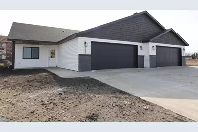 1406 Prairie Lane, Wahpeton,  58075 - Photo 3