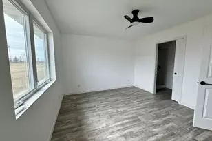 512 Garfield St SE, Warroad, MN 56763 - Photo 11