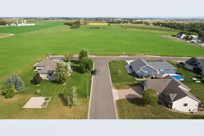 304 Highlands Blvd NE, Melrose, MN 56352 - Photo 7