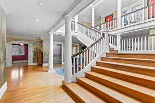 2427 E Lake Of The Isles Pkwy, Minneapolis, MN 55405 - Photo 19