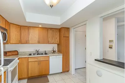 4710 58th Avenue N #319, Crystal, MN 55429 - Photo 7