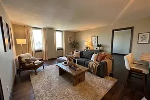 220 Broadway Ave S, Rochester, MN 55904 - Photo 9