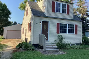 403 SE Pleasant St, Brownsdale, MN 55918 - Photo 1