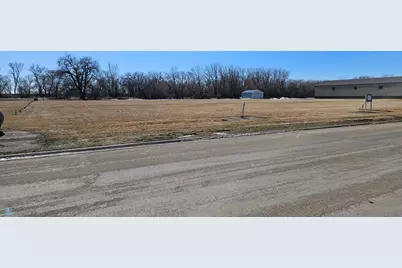 425 2nd Street SE, Glyndon, MN 56547 - Photo 3