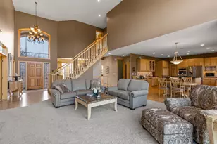 6 Troon Ct, Dellwood, MN 55110 - Photo 9