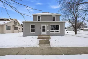 227 E 2nd St, Blue Earth, MN 56013 - Photo 1