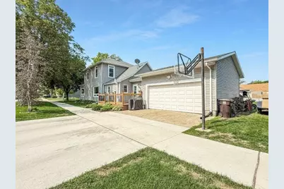 227 E 2nd Street, Blue Earth, MN 56013 - Photo 15