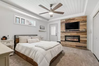 227 E 2nd Street, Blue Earth, MN 56013 - Photo 7