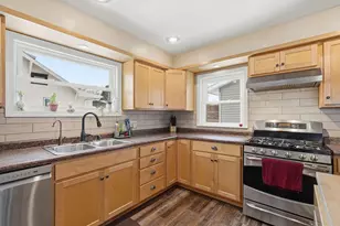 227 E 2nd St, Blue Earth, MN 56013 - Photo 33