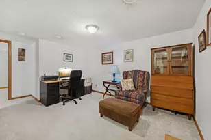 2929 Hemingway Dr, Chaska, MN 55318 - Photo 33