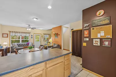 2929 Hemingway Drive, Chaska, MN 55318 - Photo 13