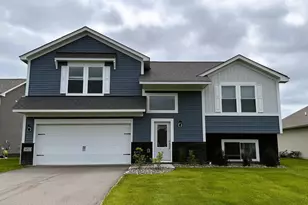 451 Vly Dr W, Annandale, MN 55302 - Photo 1