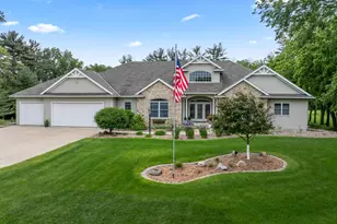 2203 12th Ave SW, Austin, MN 55912 - Photo 1