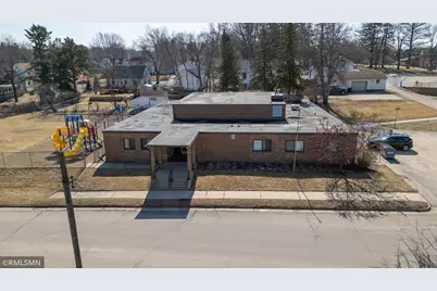 555 East Avenue, Zumbrota, MN 55992 - Photo 7