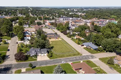 555 East Avenue, Zumbrota, MN 55992 - Photo 3