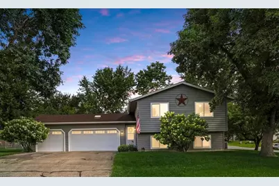 6200 134th Lane, Savage, MN 55378 - Photo 1