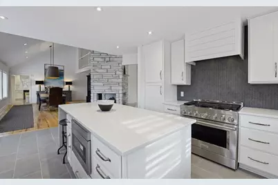 4335 Kirkwood Lane N, Plymouth, MN 55442 - Photo 31