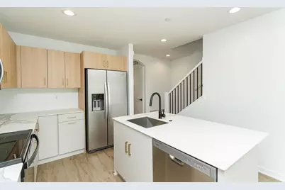 1097 Century Village Lane NE, Rochester, MN 55906 - Photo 5