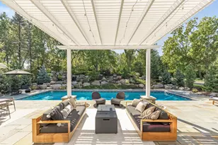 9195 Eagle Ridge Rd, Chanhassen, MN 55317 - Photo 1