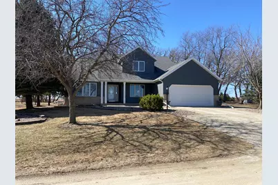 8735 30th Street SE, Eyota Twp, MN 55934 - Photo 1