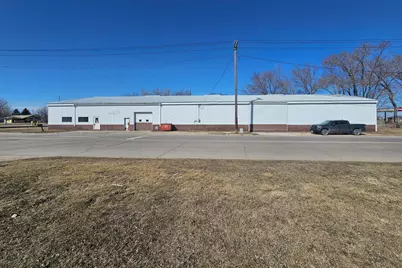 701 2nd Street NE, Pipestone, MN 56164 - Photo 1