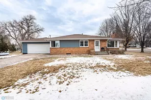 319 6th Ave SE, Elbow Lake, MN 56531 - Photo 1