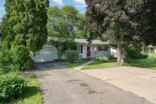 13160 N 2nd Ave, Lindstrom, MN 55045 - Photo 1