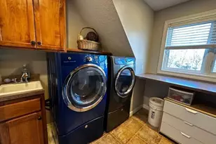 5760 Oakview Ln N, Plymouth, MN 55442 - Photo 19