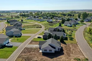 260 Spring St, Osceola, WI 54020 - Photo 15