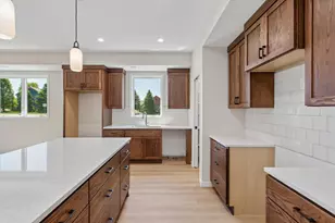 2015 Erie Dr, Northfield, MN 55057 - Photo 5