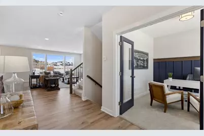 1513 Creekwood Drive, New Richmond, WI 54017 - Photo 5